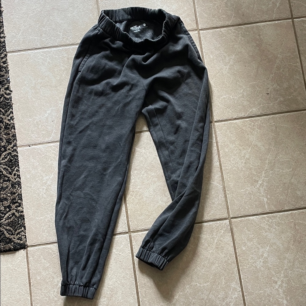 Hollister XS Gray Jogger Pants
